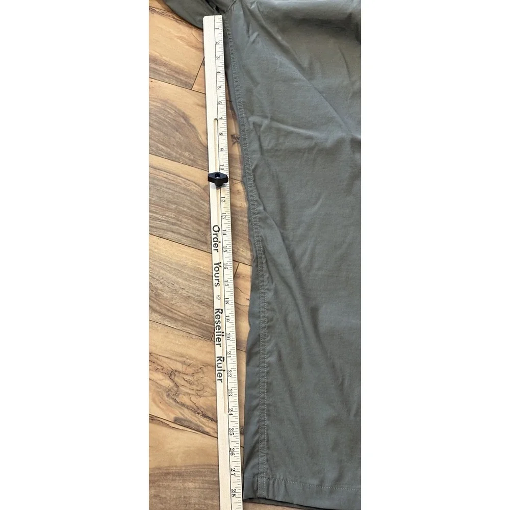 Eddie Bauer Mens 34x28  Green Travex Pants Outdoor Stretch Hiking Walking‎